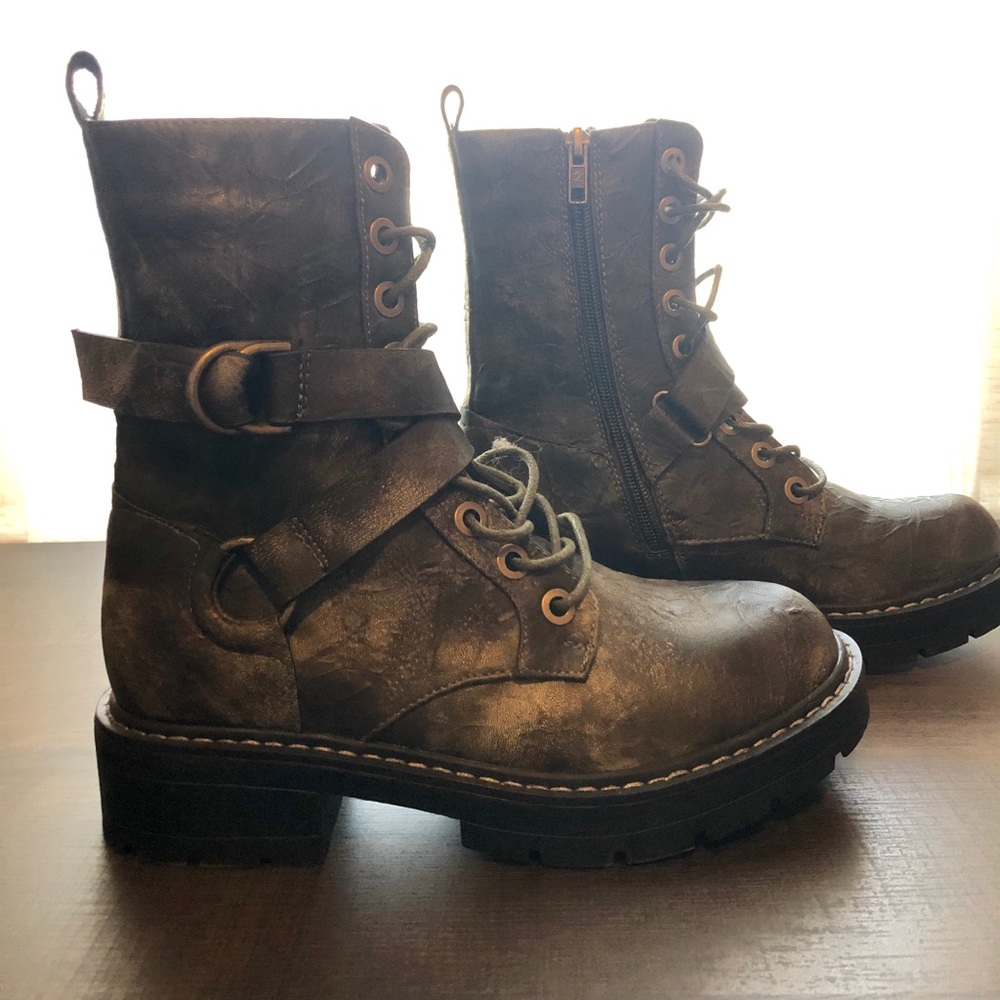 Combat Boots
